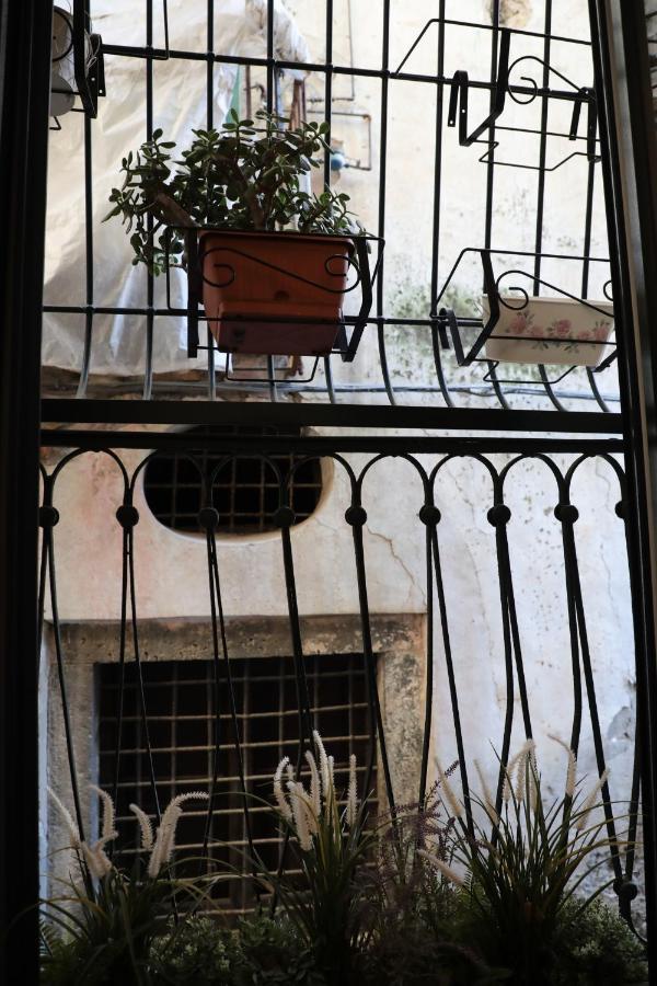 Maison Nicole - Salerno Apartment Luaran gambar